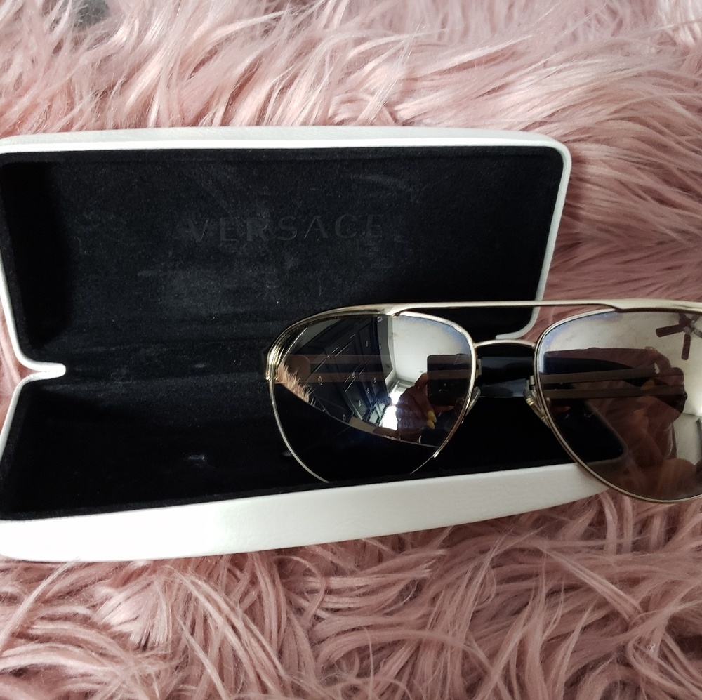 Like New Versace Sunglasses